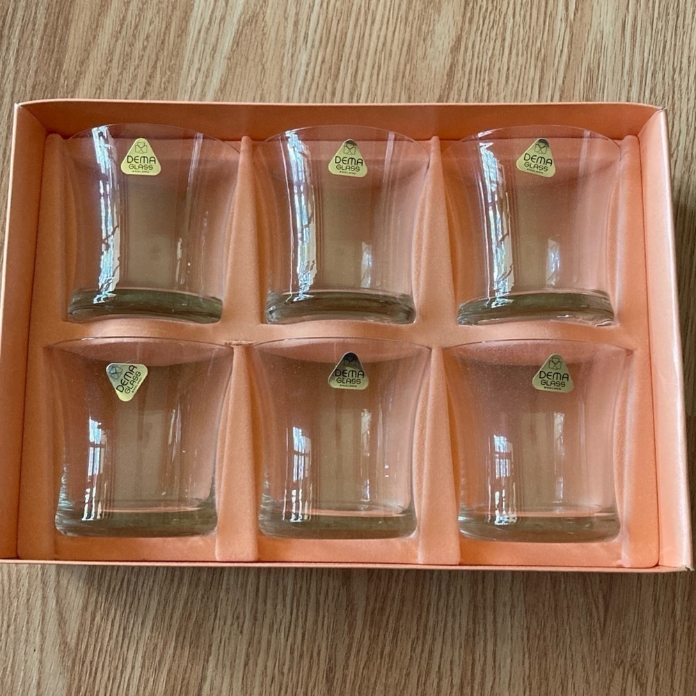 Vintage set of six Demo whiskey glasses NOS with the box excellent condition